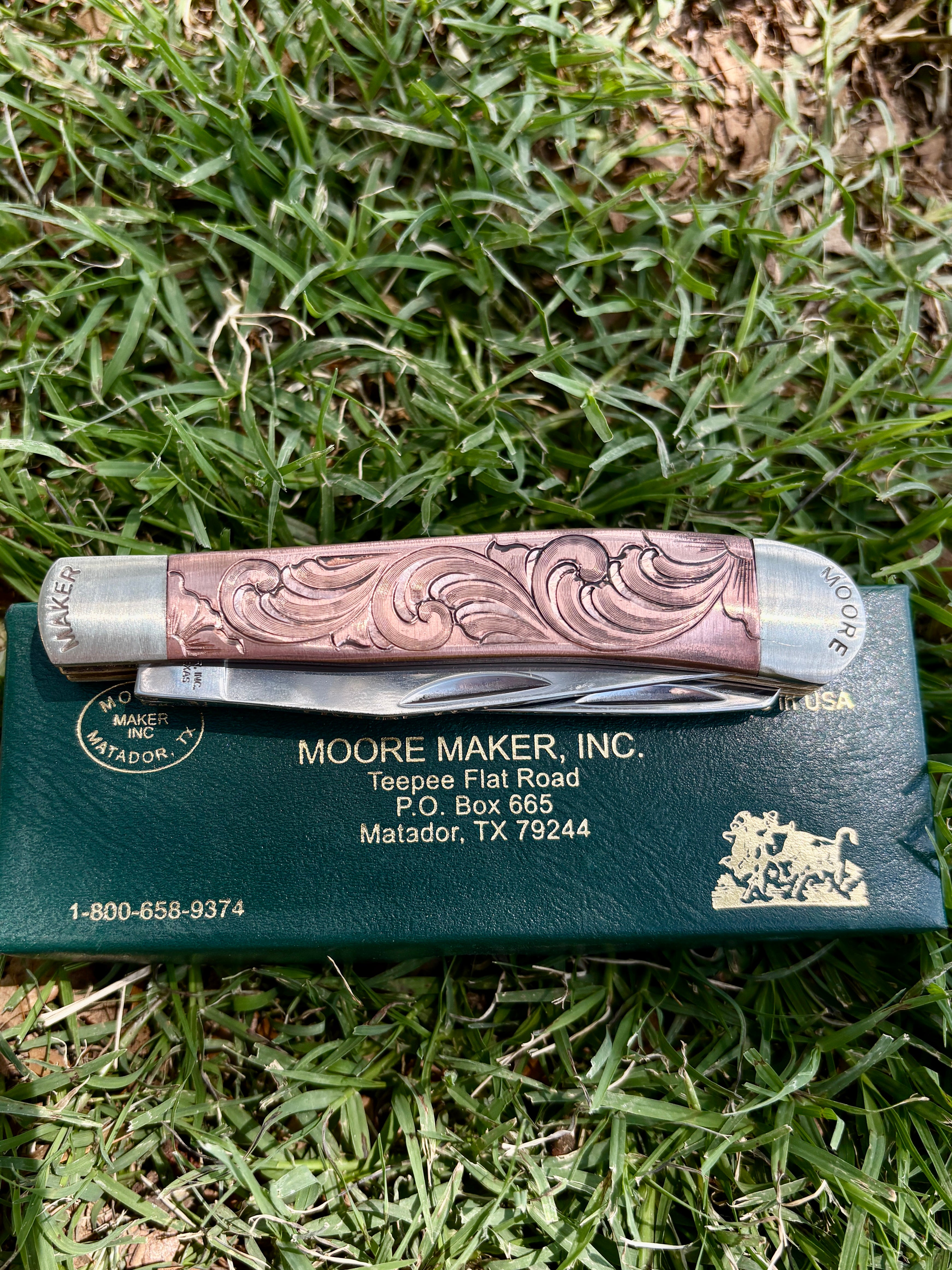 Knives – Diamond W Custom Leather