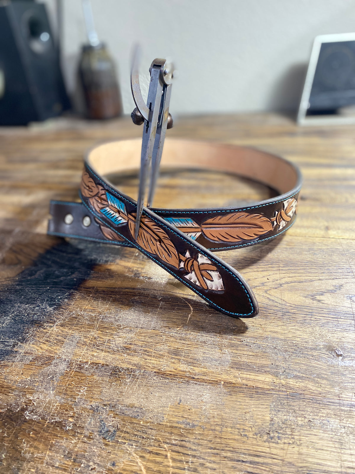 FEATHERED BELT - Handmade - One of A Kind B160 - Natural Feather Tooled Stitched Belt - Double J Saddlery main image 4
